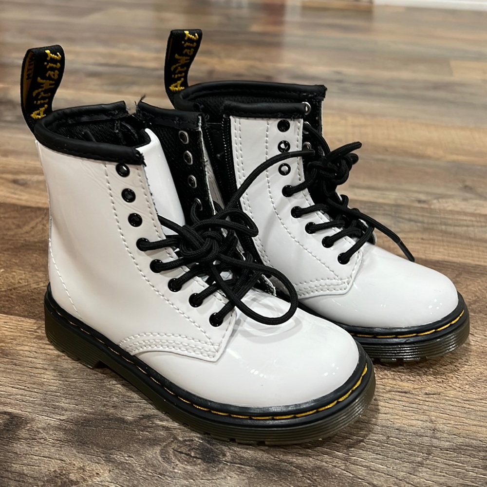 Like New -  (size 8 toddler) Dr. Martens boots